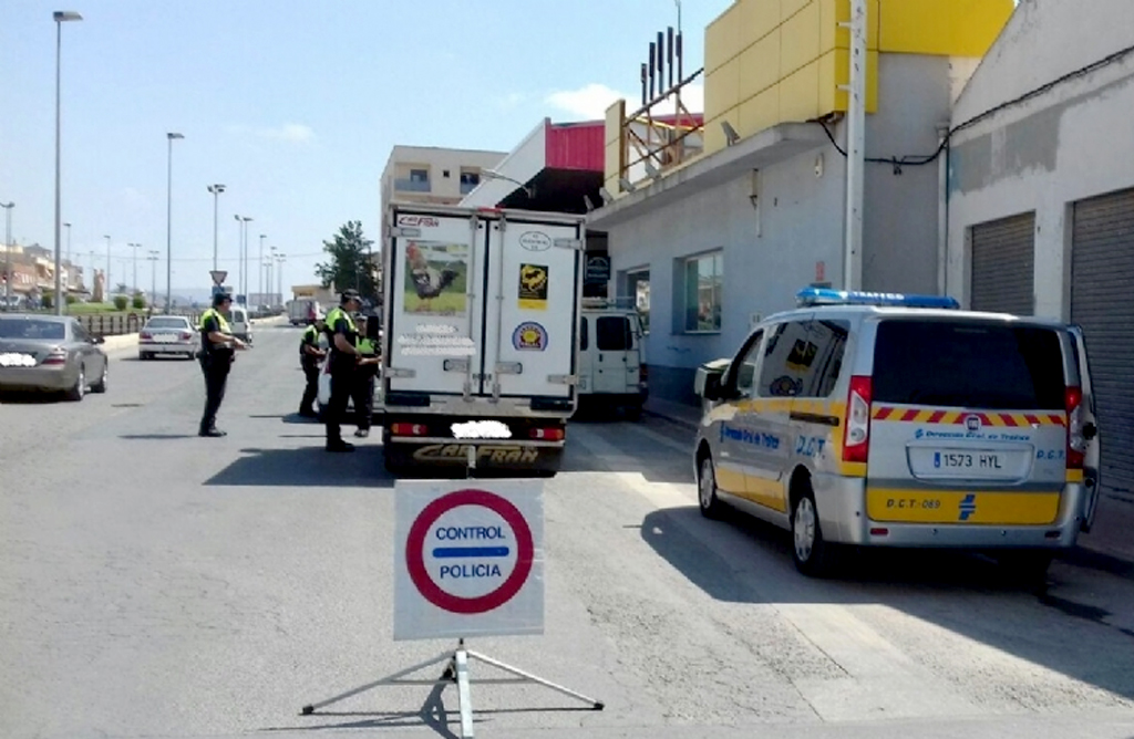 El control de camiones y autobuses, en el foco de la Polica Local del 17 al 23 de febrero